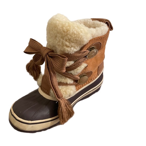 Sorel x Chloe Boots - Picture 4 of 10